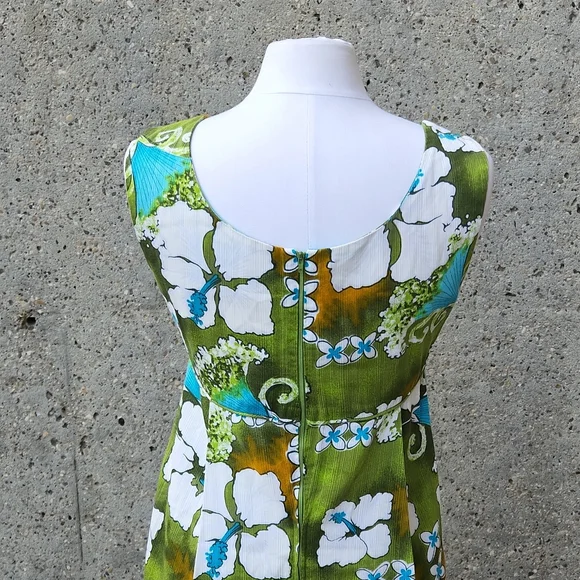 1970s Hawaiian Maxi dress - Picture 9 of 12